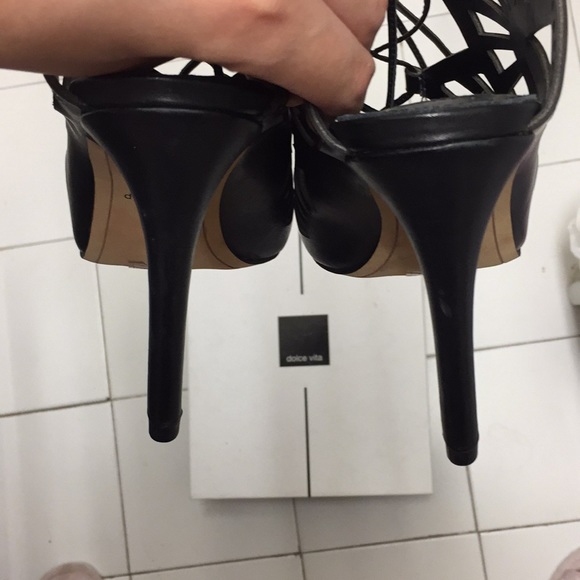 NIB / NWT Dolce Vita Cage Cut Out Blk Heels Size 8 - Picture 2 of 7